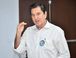 Maguito Vilela continua na UTI do Hospital Albert Einstein (SP) e quem deve assumir a prefeitura de Goiânia é o vice Rogério Cruz
