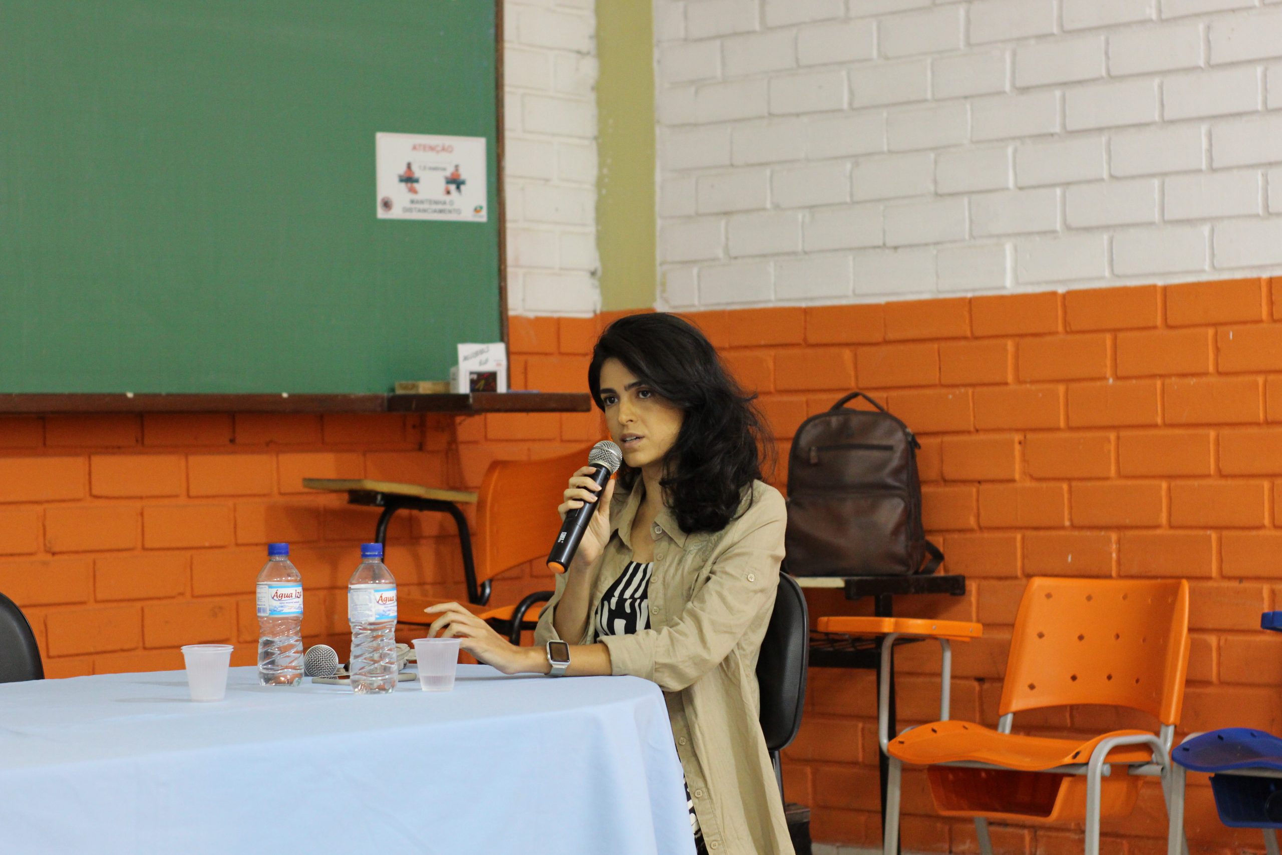 Jordana Oliveira ressaltou a importância do trabalho pedagógico para conscientizar sobre a pauta e o papel do Instituto EcomAmor | Foto: Geisa Peixoto/Uniaraguaia