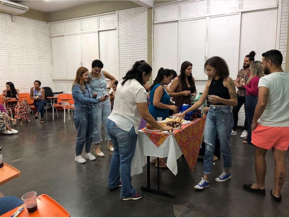 Alunos foram recebidos com salgados, doces e refrigerantes | Foto: UniAraguaia